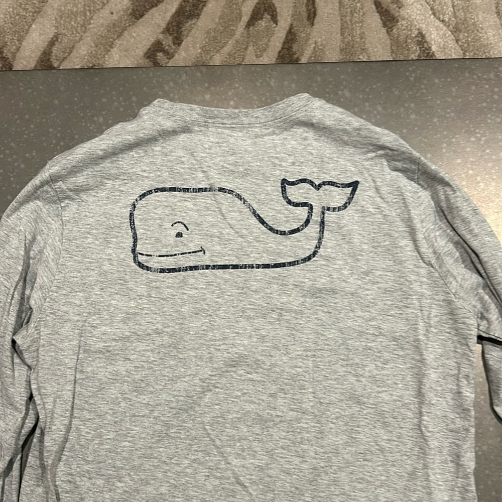 Vineyard vines long sleeve tshirt size XL